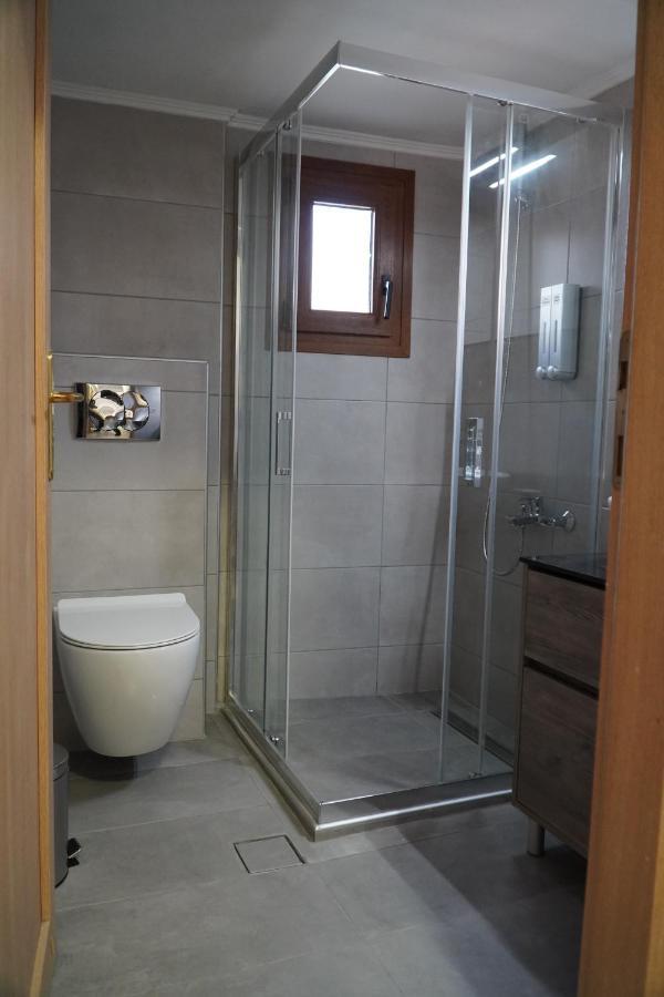 Modern Apartment In Οld Τown 테살로니키 외부 사진